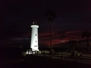 「恋する灯台」に映し出される独創的な光と影のアート【愛知県美浜町　野間埼灯台】