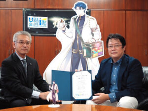 「艫作埼灯台」は不老ふ死温泉のように人を癒す存在！『燈の守り人』キャラクター表敬訪問【青森県深浦町　艫作埼灯台】