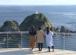 「ここに暮らす人々の生活も守ってきた」断崖絶壁の島で、灯台は海と天気を見続けた【鹿児島県南大隅町　佐多岬灯台】