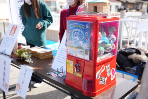 島との絆を感じる“灯台ガチャガチャ”も！男木島が取り組む特産品プロジェクト【香川県高松市　男木島灯台】