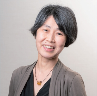 澤田瞳子